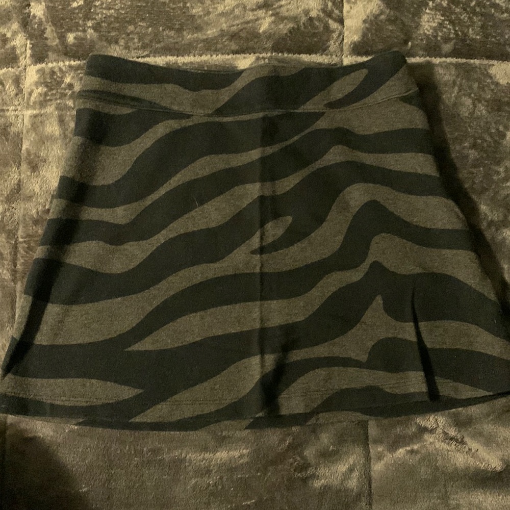 girls skirt